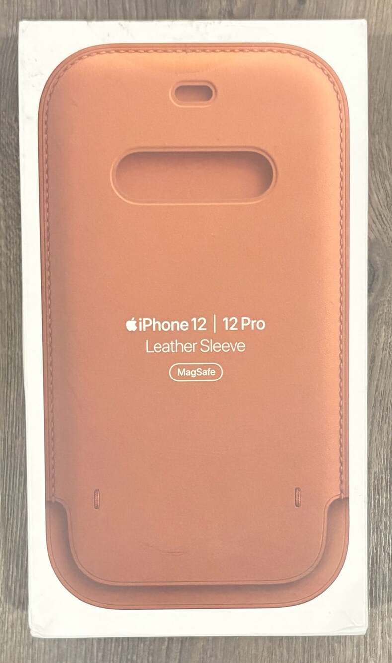 Apple iPhone 12 / 12 Pro Leather Sleeve with MagSafe Saddle Brown